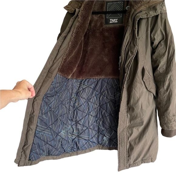 ARITZIA Tna Aspen Winter Parka Jacket Coat Hood Olive Army Green XS - Picture 4 of 9